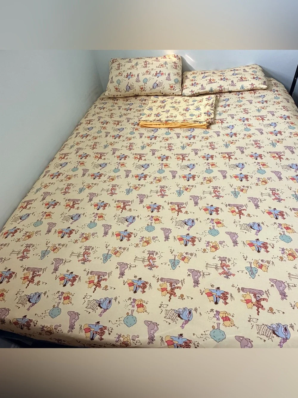 LS Winnie the Pooh 4 pieces set new customized set for queen bed